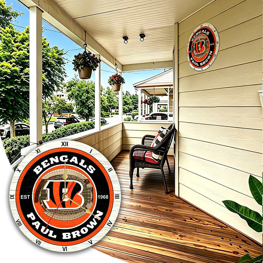 Personalized Custom Cincinnati-Bengals Wooden Wall Clock
