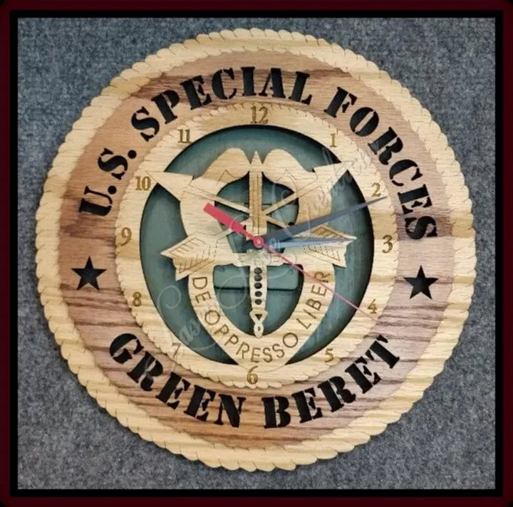 🔥2026 Hot Sale 🔥Rustic Military Wall Decor Clock